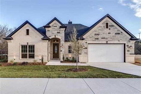 Zillow has 66 homes for sale in Benbrook TX. . Zillow houses in texas